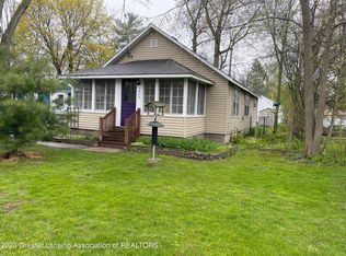 5972 Cypress St, Haslett, MI 48840