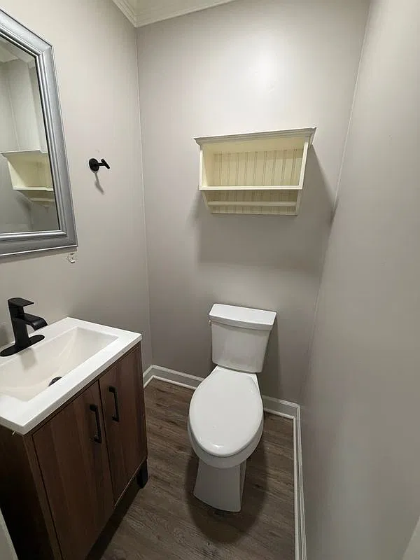 4 bed, 1.5 bath, 1470 sqft, $2,550 — Photo 2