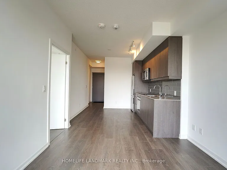 32 Forest Manor Rd #2211 — Photo 3