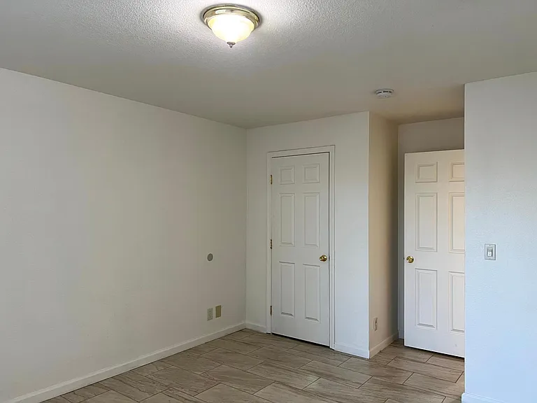 657 Chestnut St #657 — Photo 13