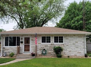 8432 19th Ave, Kenosha, WI 53143