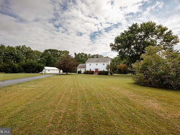 3rd image of 37223 Roxana Rd