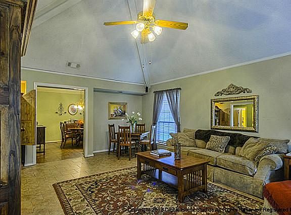 5th image of 1616 Copper Creek Dr