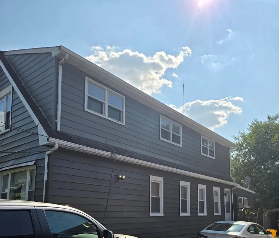 2 bed, 1000 sqft, $2,300 — Photo 2