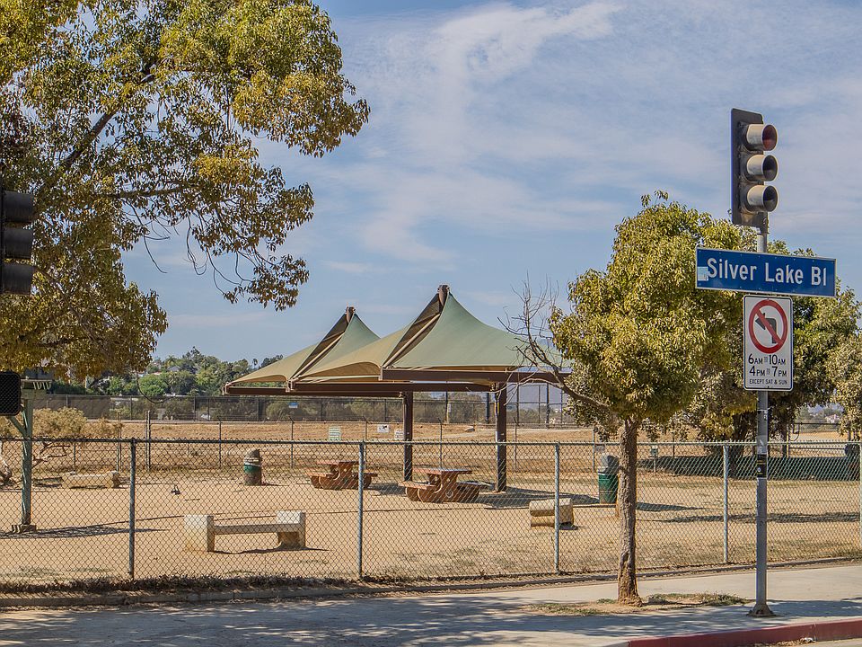 Silver Lake dog park across the street