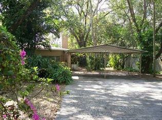 326 Wooten Rd, Lutz, FL 33548