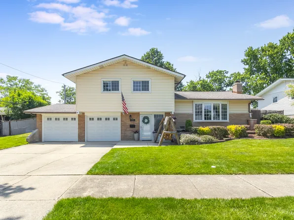 14858 Parkside Ave, Oak Forest, IL 60452