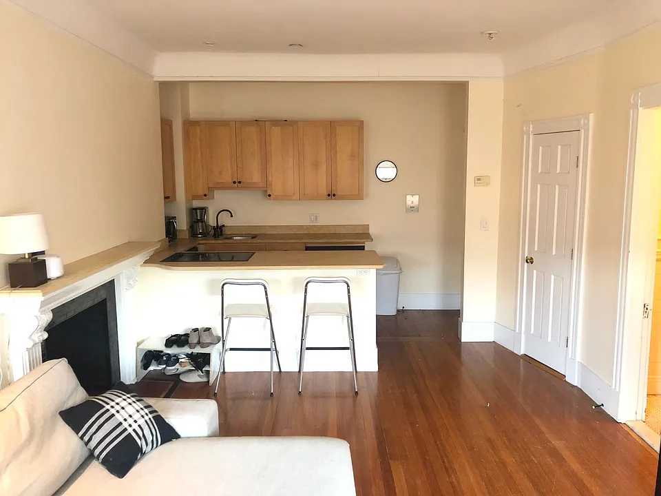 589 Beacon St #3