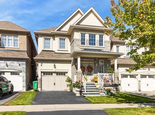 6 Trentonian St, Brampton, ON L6R3W2
