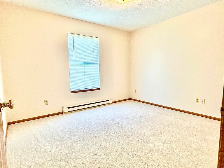 3601 Farmview Cir — Photo 9