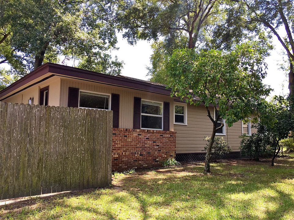1st image of 561 Talbot Ave