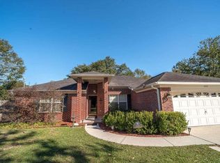 6266 Hunters Ridge Dr, Milton, FL 32570