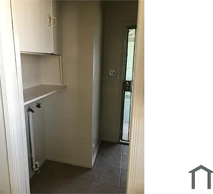 223 S Flower Ave — Photo 6