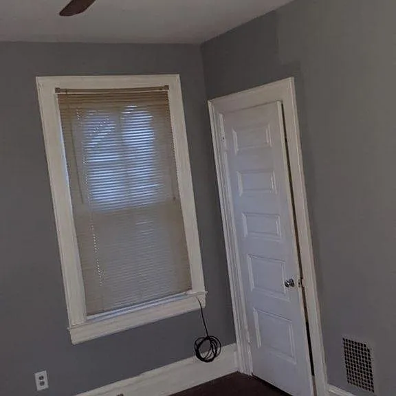 119 W Burke St — Photo 26