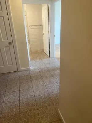 Rented by Q52 LLC | media 14