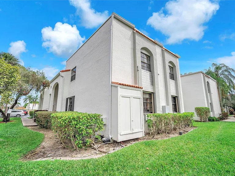 3571 Magellan Cir #3434 — Photo 40