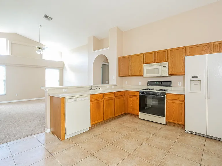 8606 Baneberry Ct — Photo 6