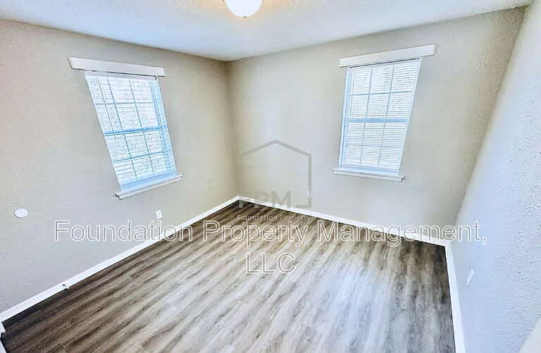 276 W Davant Ave — Photo 7
