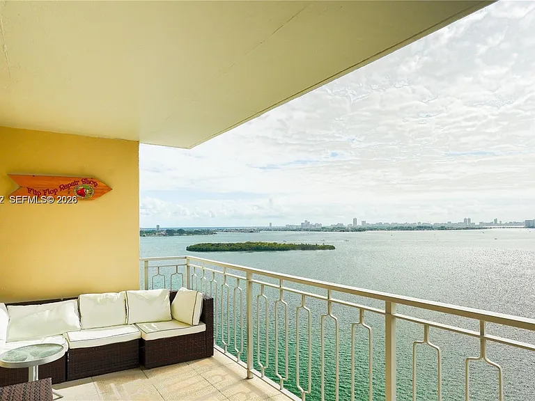11111 Biscayne Blvd #20E — Photo 17