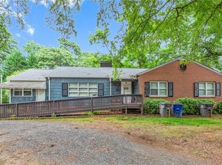 401 S Westview Dr, Winston Salem, NC 27104