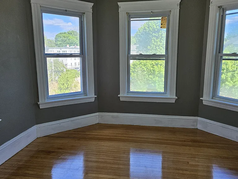 114 Beaverbrook Pkwy #3 — Photo 7