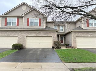 852 Beech Dr, Elgin, IL