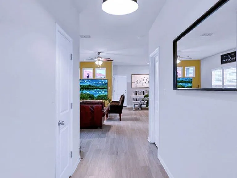 206 Mossycup Dr — Photo 4