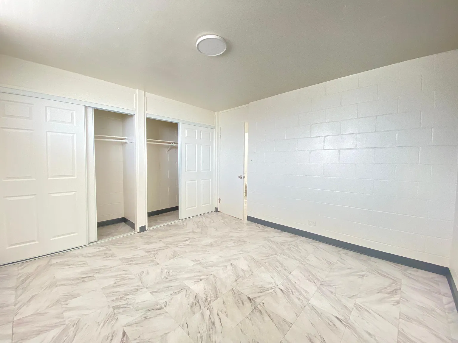 2 bed, 600 sqft, $2,250 — Photo 3