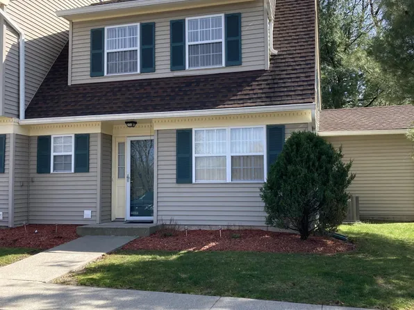 9 Autumn Leaf Court, Montgomery, NY 12549