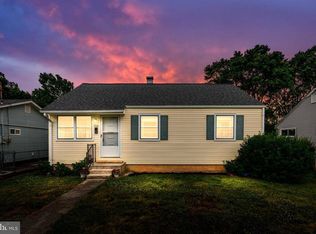 736 W 14th St, Front Royal, VA 22630