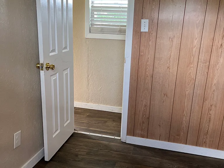 104 N San Marcos St — Photo 13