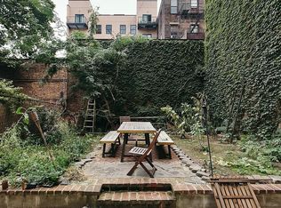 381 S 3rd St APT 1C, Brooklyn, NY 11211