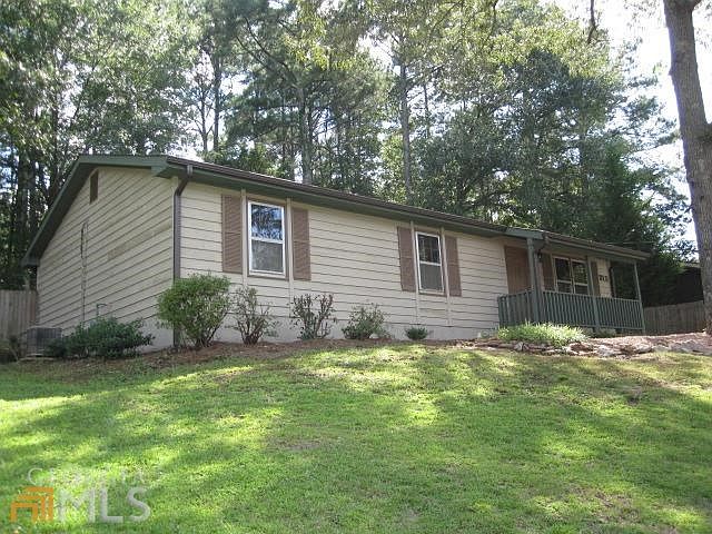 1st image of 315 Morris Dr SE