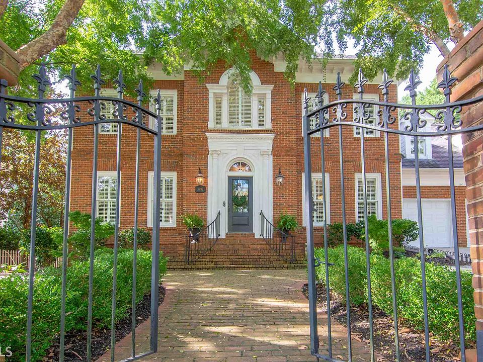 1st image of 3992 Saint Andrews Sq #44