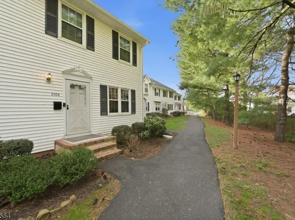 2304 Jamestown Cmn, Hillsborough Twp., NJ 08844