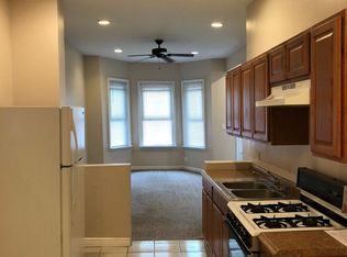 522 W 44th Pl APT 1F, Chicago, IL 60609
