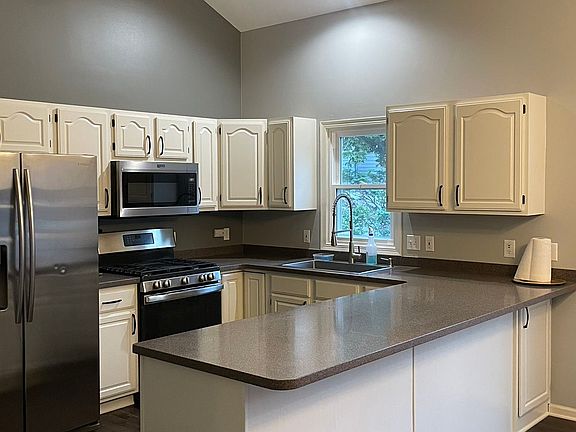 2nd image of 7901 Casey Ln