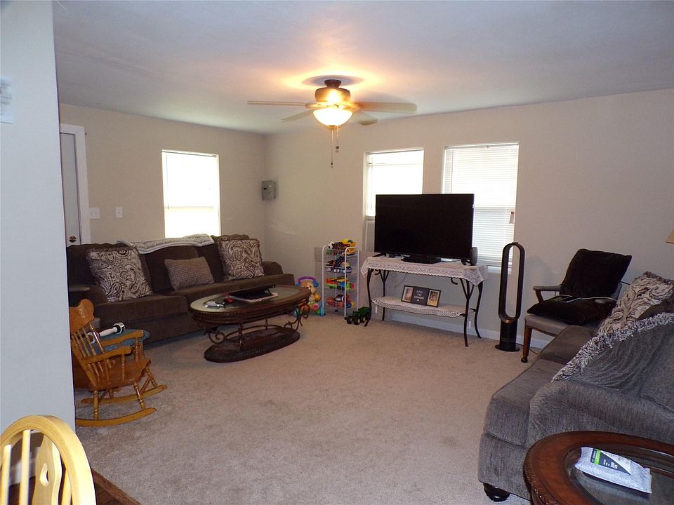 1st image of 707 Cheryl Dr