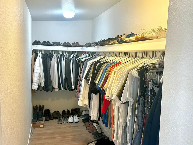 932 W Oakland St — Photo 5