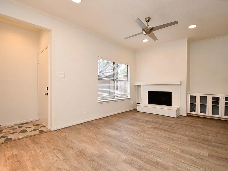 720 Bering Dr #169 — Photo 4