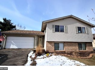 9830 Heath Ave S, Cottage Grove, MN 55016