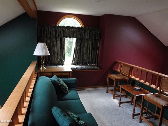 5th image of 17 Creekwood Ln