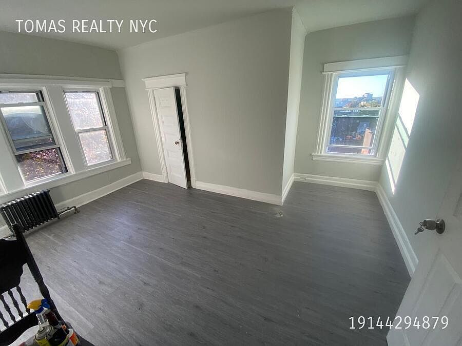1st image of 119 Caryl Ave