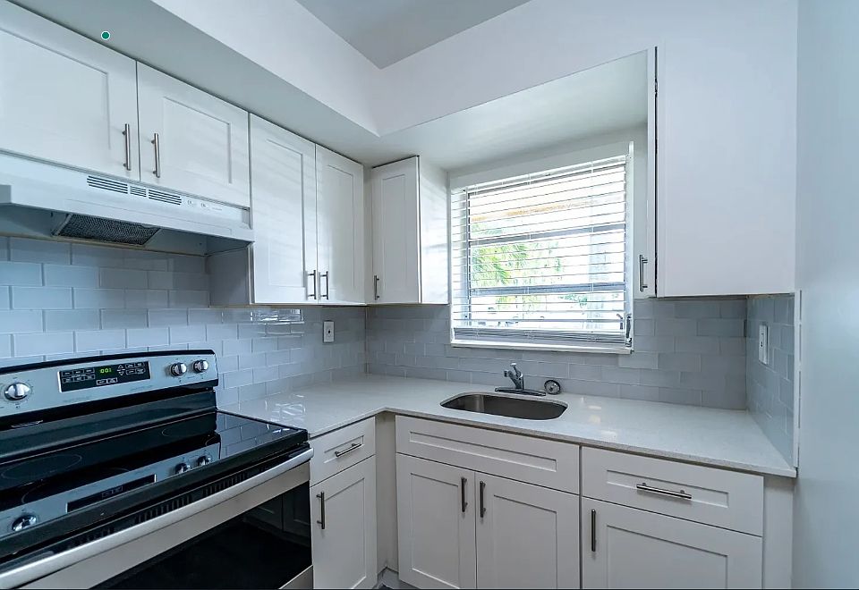 2nd image of 4152 SW 24th Ct APT 7
