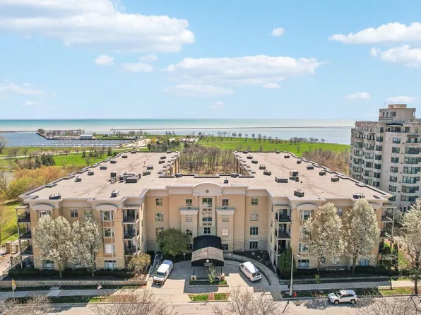1300 North Prospect AVENUE #111, Milwaukee, WI 53202