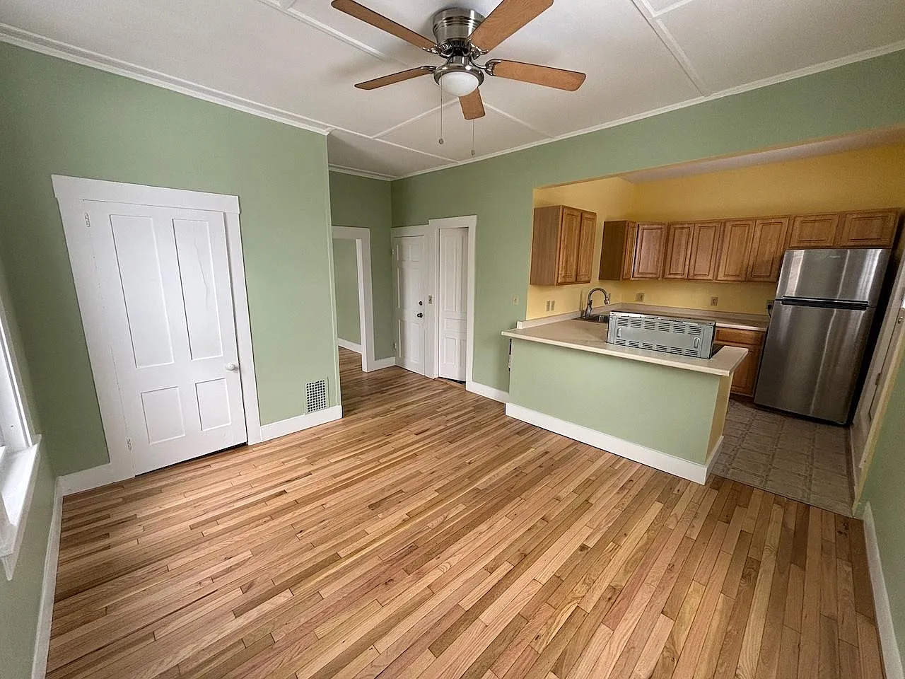 1 bed, 1000 sqft, $1,925 — Photo 3