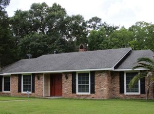 29563 Dana St, Walker, LA 70785