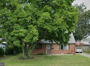 846 Bobwhite Ln, Secane, PA 19018
