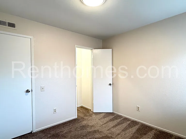 13322 Thunderhead St — Photo 14