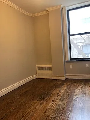 Rented by REAL New York | media 30